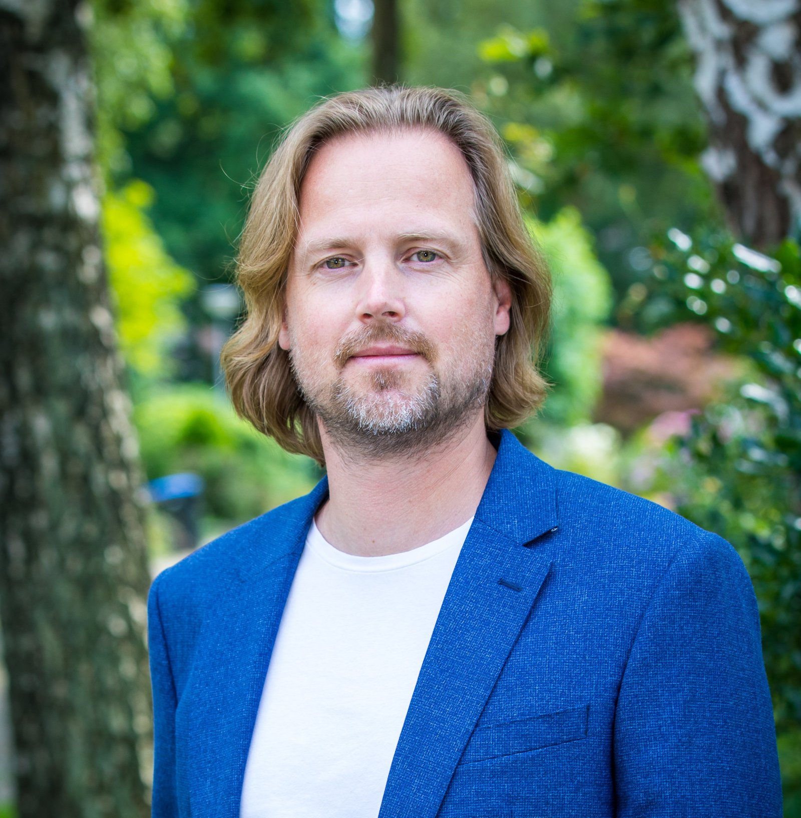 Dr Bram Edens