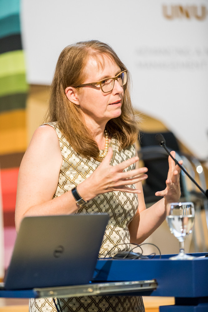 International Dialogue on Working at the Science-Policy Interface